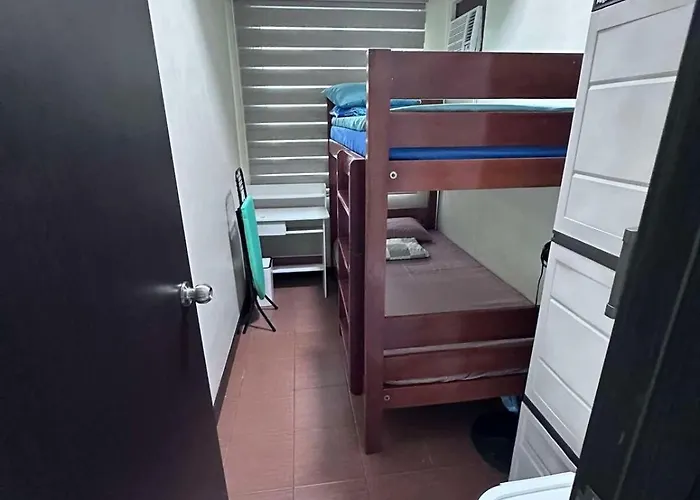 Phebs 2bedroom With Pool View In The Heart Of Makati *