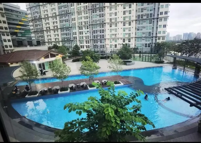 Apartment Phebs 2bedroom With Pool View In The Heart Of Makati