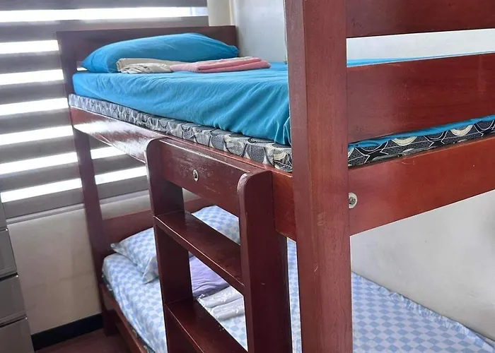 Phebs 2bedroom With Pool View In The Heart Of Makati * Manila