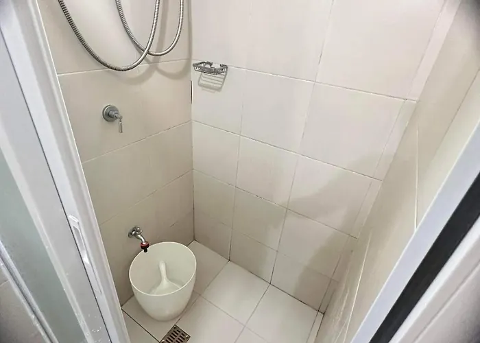 Phebs 2bedroom With Pool View In The Heart Of Makati * Manila