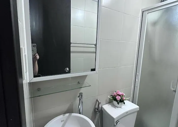 Apartment Phebs 2bedroom With Pool View In The Heart Of Makati