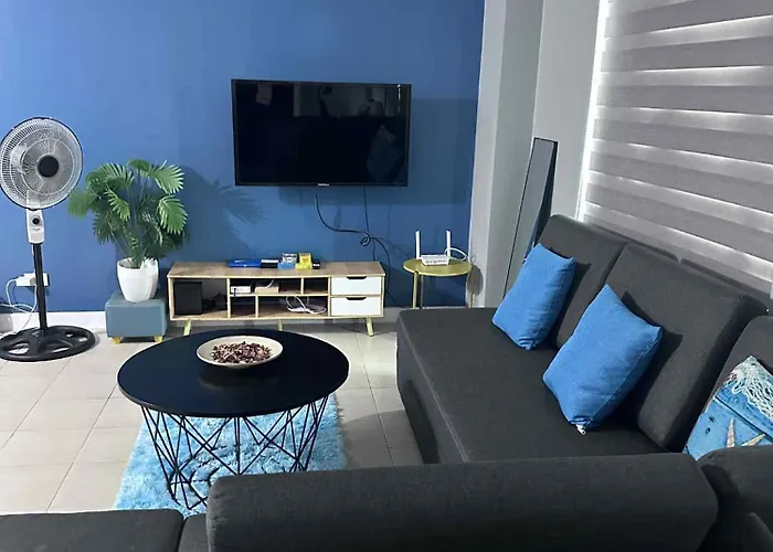 Phebs 2bedroom With Pool View In The Heart Of Makati * Manila